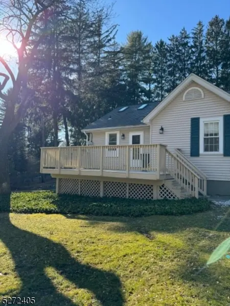 68 Old Mill Rd, Mendham Twp., NJ 07945