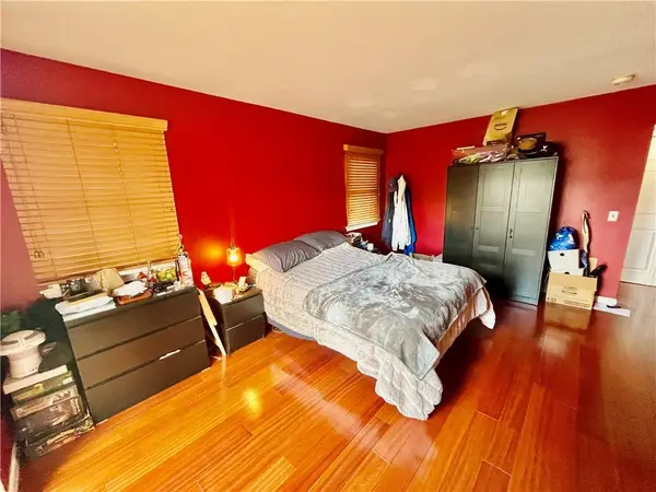 200 Dongan Hills AVE, Staten  Island, NY 10305