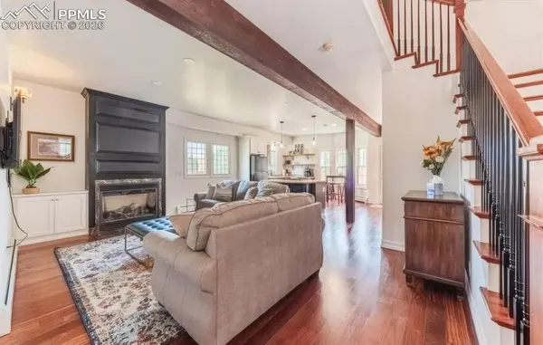 13 Oak PL, Manitou Springs, CO 80829