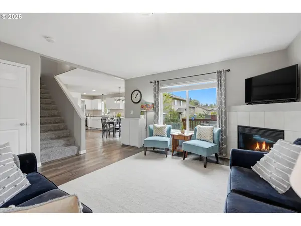 180 SW 3RD ST, Dundee, OR 97115