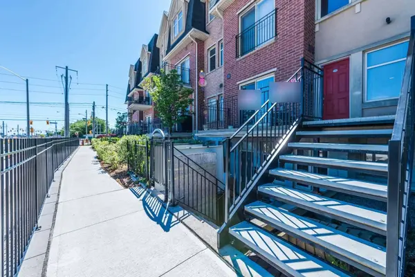 1837 Eglinton AVE E #226, Toronto C13, ON M4A 2Y4