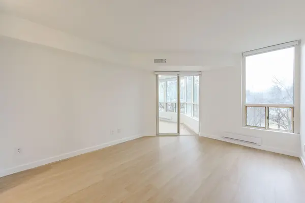 4460 Tucana CT #211, Mississauga, ON L5R 3K9