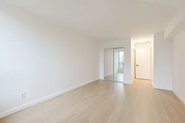 4460 Tucana CT #211, Mississauga, ON L5R 3K9