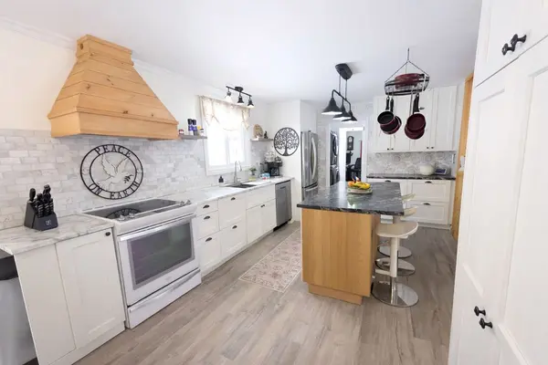 26 Reid ST, Kawartha Lakes, ON K0M 2A0