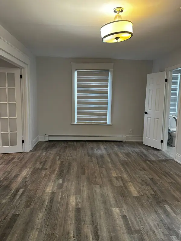 6251 Ker ST E, Niagara Falls, ON L2G 1X7