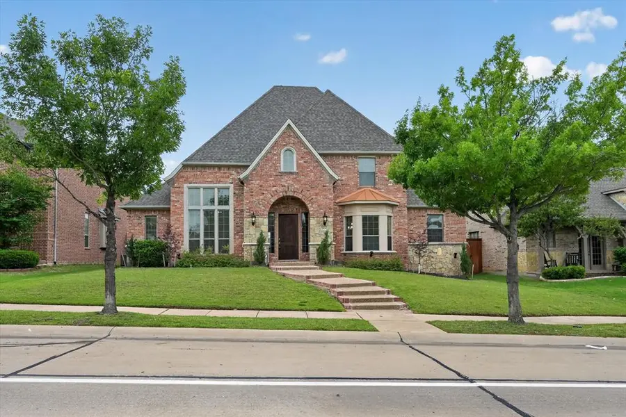 2416 Lady Of The Lake Boulevard, Lewisville, TX 75056