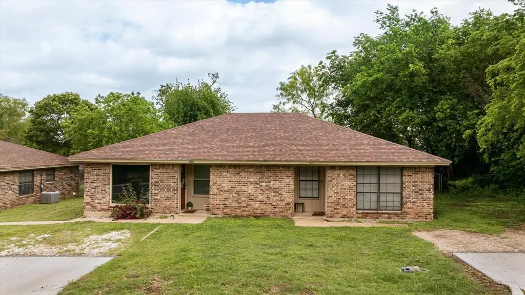 605-607 Clay Street, Glen Rose, TX 76043