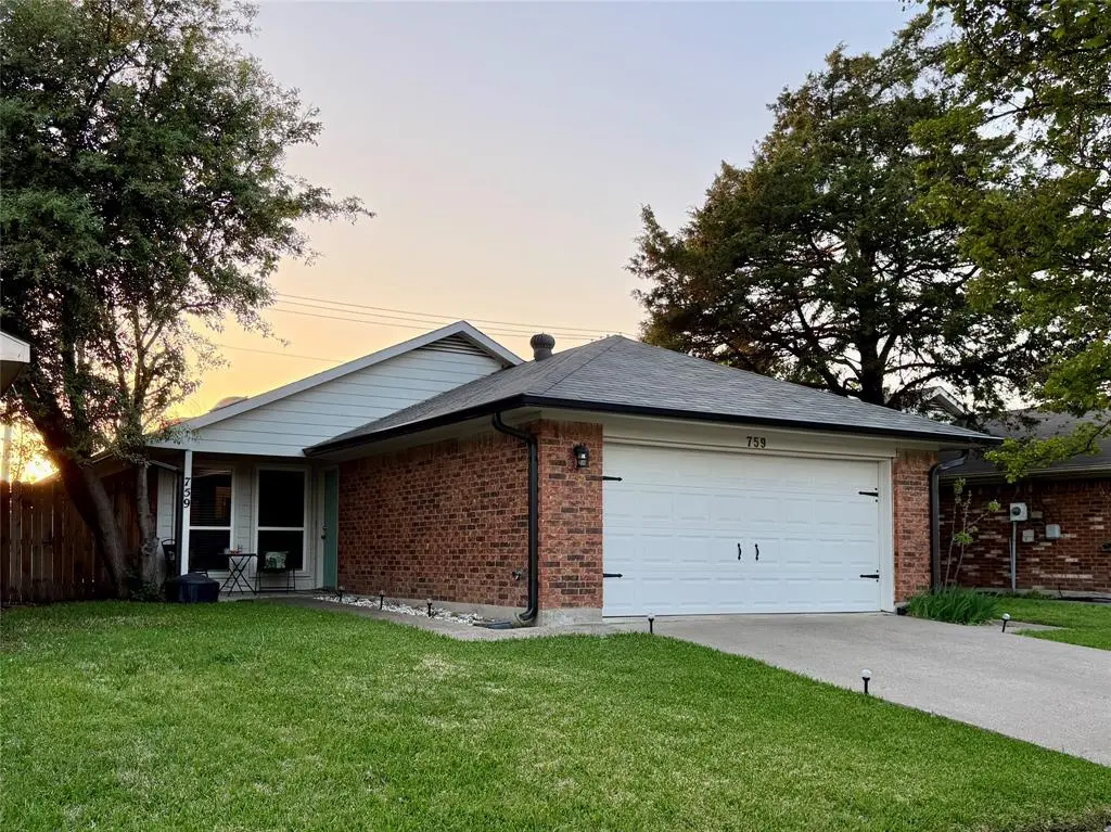 759 Meadowcreek Court, Garland, TX 75043