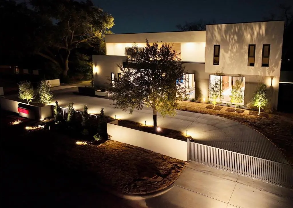 10236 Crestover Drive, Dallas, TX 75229