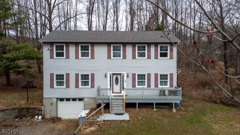 105 Valley Road, Wantage Twp., NJ 07461