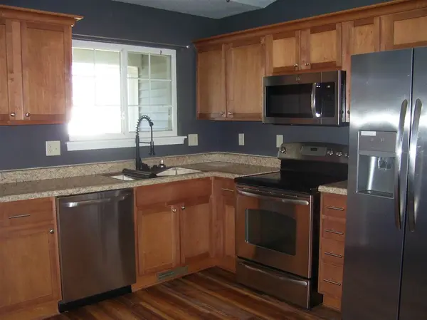 1512 Alder Dr, North Liberty, IA 52317
