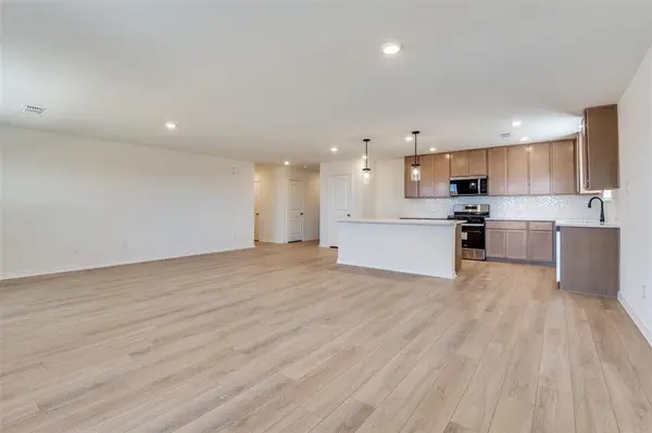 3721 Blooming Prairie Drive, Crandall, TX 75114