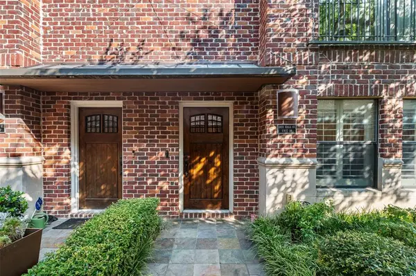 2411 N Hall Street #38, Dallas, TX 75204