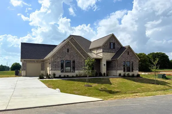 3500 Grizzly Run Drive, Burleson, TX 76028