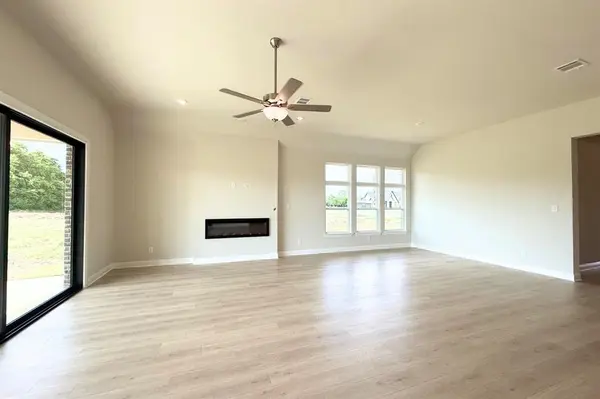 3500 Grizzly Run Drive, Burleson, TX 76028