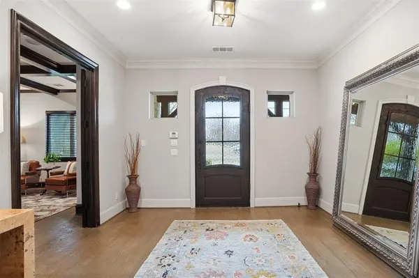 6714 Williamson Road, Dallas, TX 75214