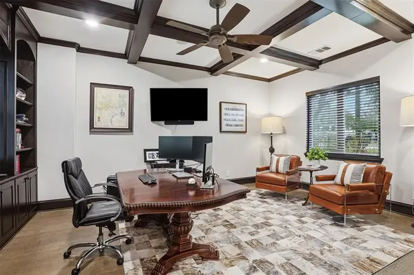 6714 Williamson Road, Dallas, TX 75214