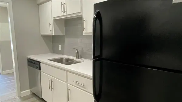 1202 N O'Connor Road, Irving, TX 75061