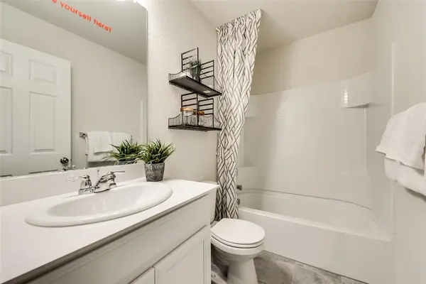 2303 Bay Laurel Lane, Forney, TX 75126