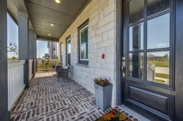 1404 S Pecan Parkway, Northlake, TX 76247