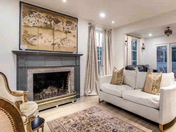 5325 W University Boulevard, Dallas, TX 75209