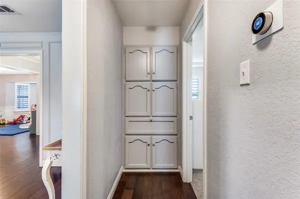 7312 Hialeah Circle W, North Richland Hills, TX 76182