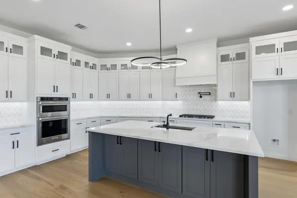 312 CARRINGTON Drive, Argyle, TX 76226