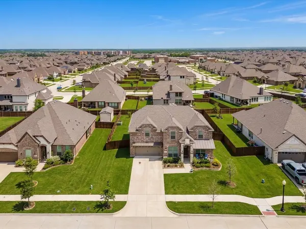 602 Dean Box Drive, Waxahachie, TX 75165