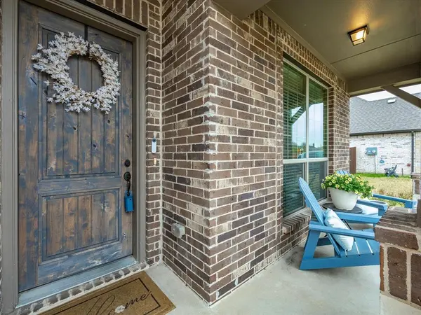 602 Dean Box Drive, Waxahachie, TX 75165