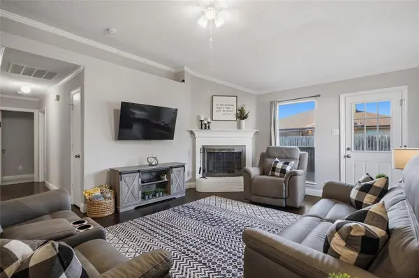 2017 Waterview Drive, Little Elm, TX 75068