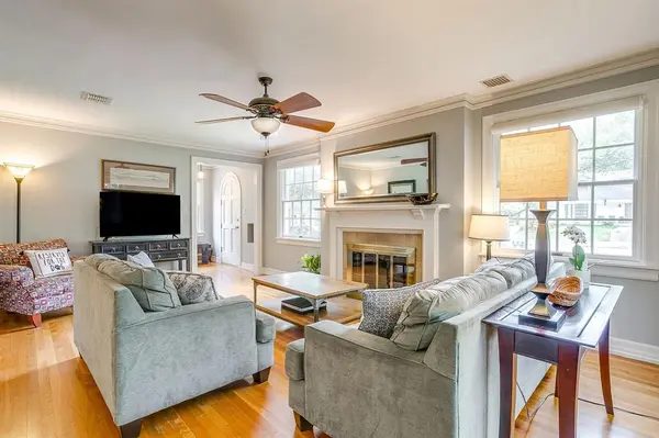 2027 Glenco Terrace, Fort Worth, TX 76110