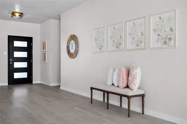 1110 Greywood Drive, Van Alstyne, TX 75495