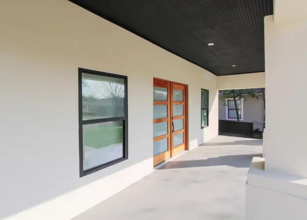 608 S Brighton Avenue, Dallas, TX 75208