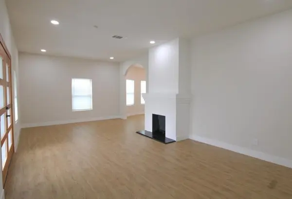 608 S Brighton Avenue, Dallas, TX 75208