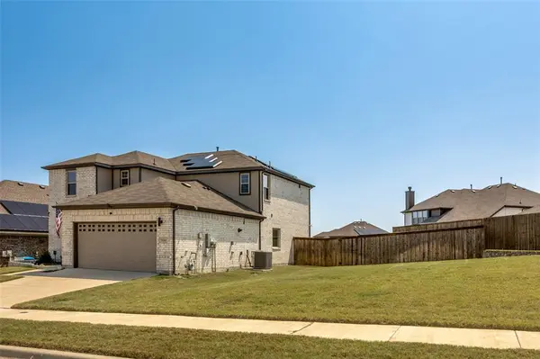 516 Palmito Ranch Road, Fort Worth, TX 76131