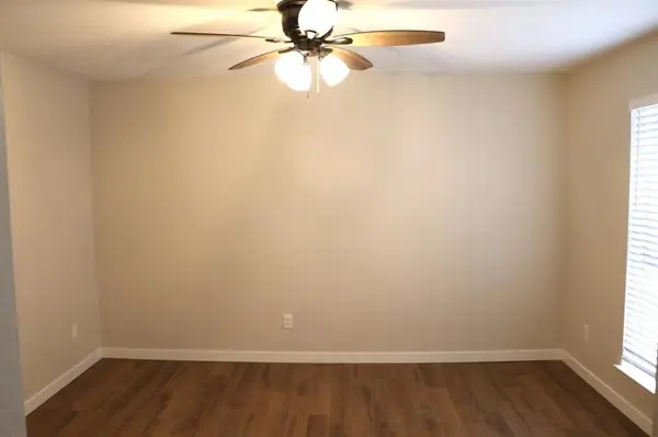 726 Cory Street, Grapevine, TX 76051