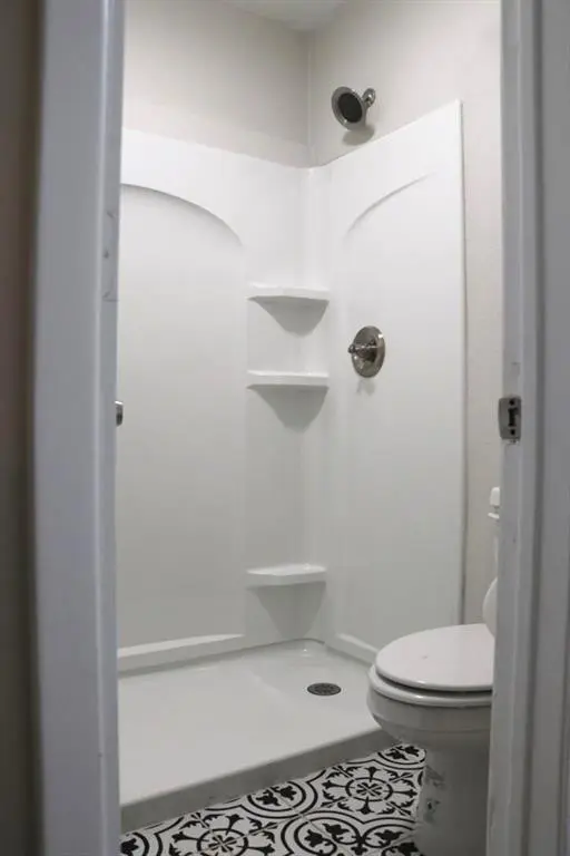 726 Cory Street, Grapevine, TX 76051