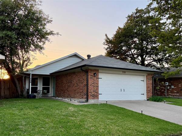 759 Meadowcreek Court, Garland, TX 75043