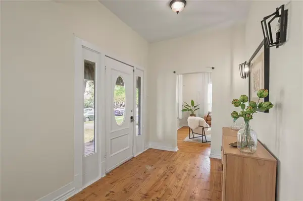 836 W 8th Street, Dallas, TX 75208