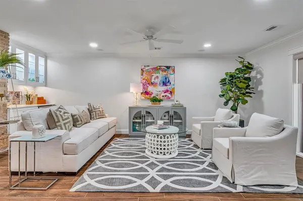 3617 Northwest Parkway, University Park, TX 75225