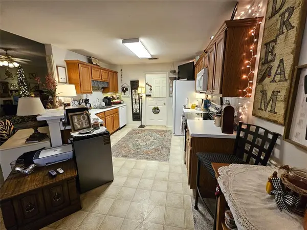 1521 Rice Road #L-102, Tyler, TX 75703