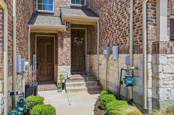 2737 Majesty Drive, Little Elm, TX 75068