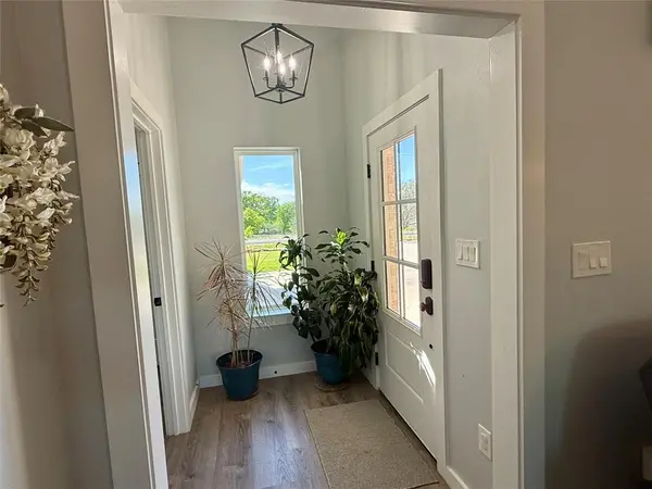 7705 Feather Bay Drive, Brownwood, TX 76801