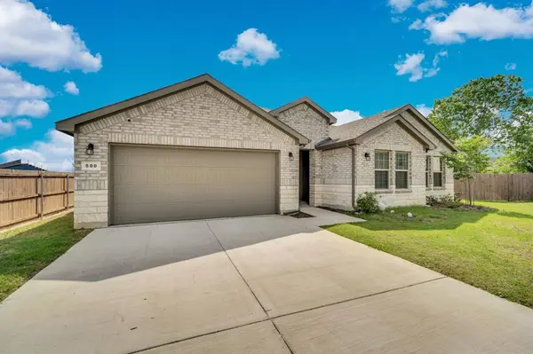 500 Jolie Court, Joshua, TX 76058