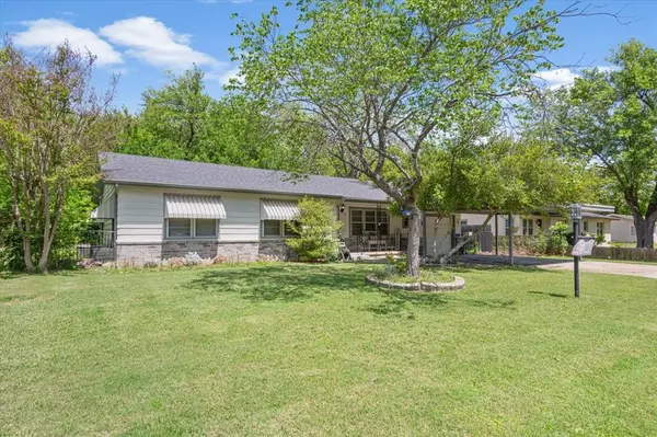 139 Meadowbrook Street, Robinson, TX 76706