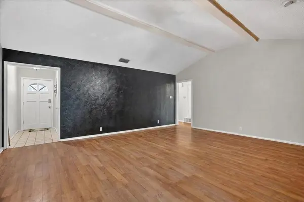 834 S Ridgeway Drive, Cleburne, TX 76033