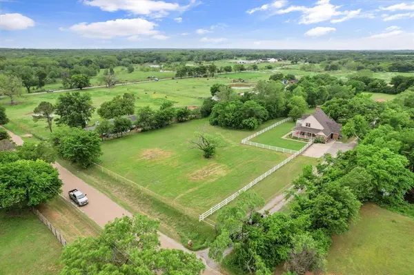 2 Carrol Price Court #A, Mansfield, TX 76063