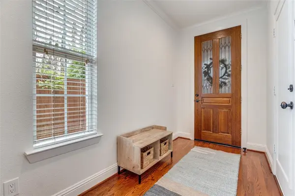 5620 Belmont Avenue #8, Dallas, TX 75206