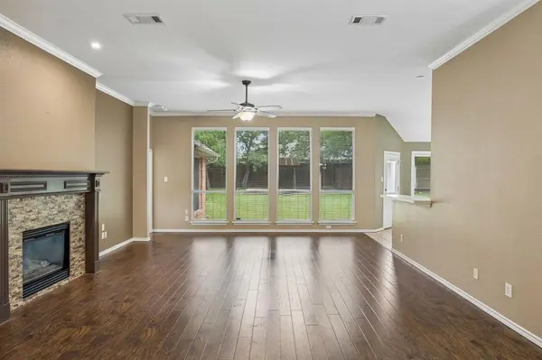 8637 Madison Drive, North Richland Hills, TX 76182