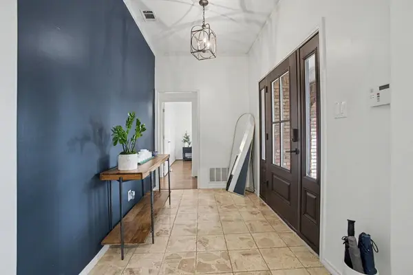 6419 Barfield Drive, Dallas, TX 75252